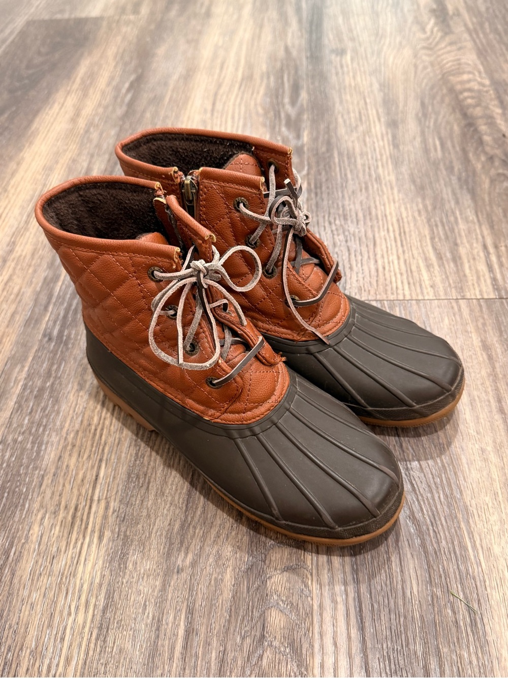 Women’s Sperry Duck Boots Quilted Leather Upper Waterproof